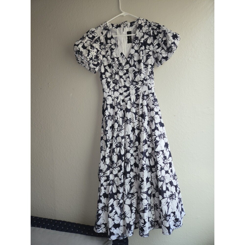 BGL Floral Puff Sleeve Midi Dress Size XXS Navy White - Missing 1 Button